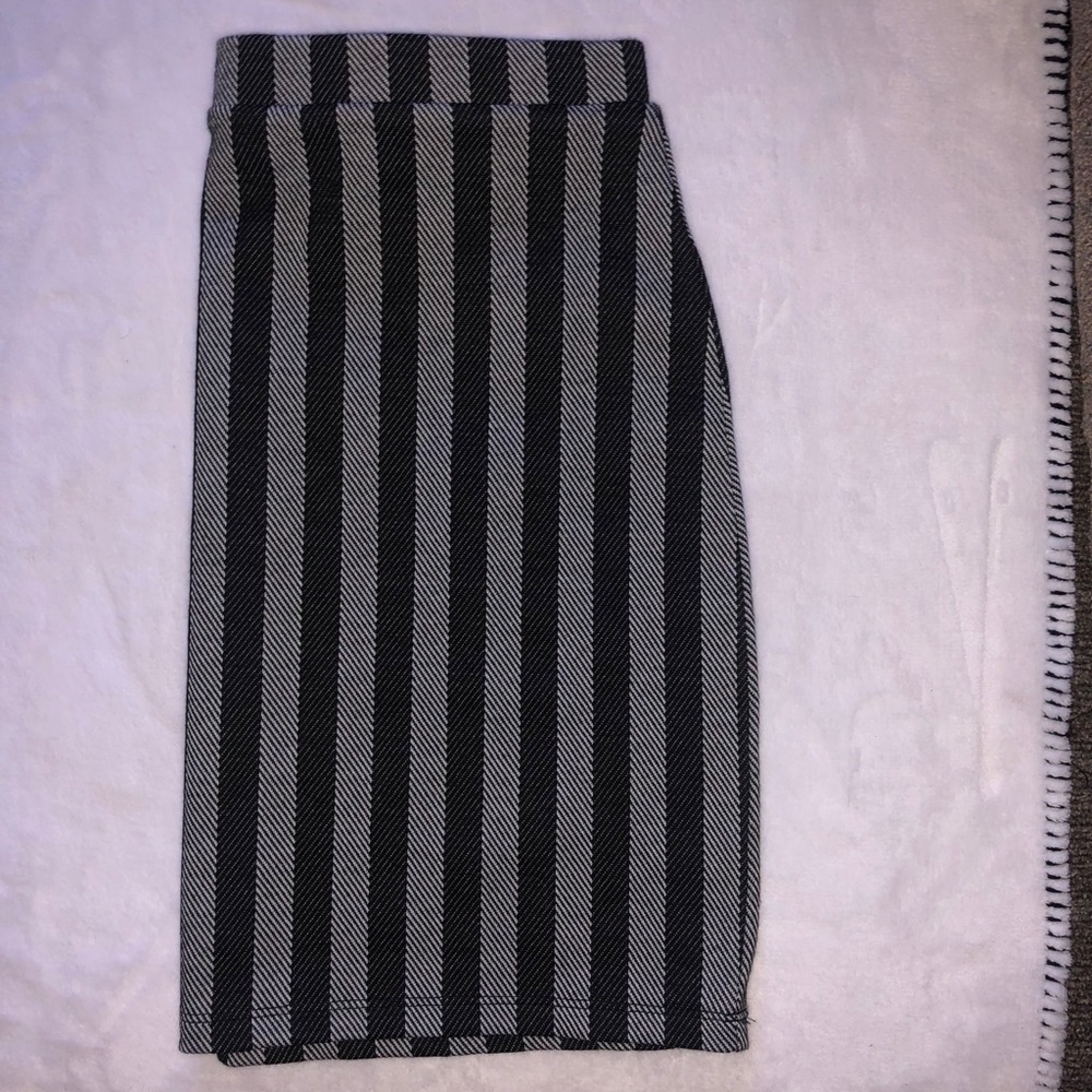 Forever 21 Body con Skirt